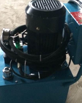 鉚接機脫模困難怎么辦？鉚接點容易撕裂怎么辦？