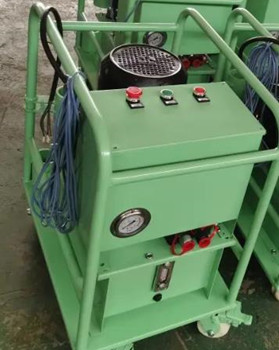 鉚接機(jī)鉚接后鉚釘開裂的原因有哪些？